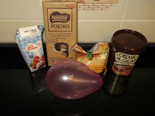 CUENCOS DE CHOCOLATE CON MOUSSE DE CREMA DE CACAO