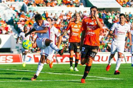 Monarcas gana a Jaguares 2-1 en J6 de Clausura 2017 Monarcas gana a Jaguares 2-1 en J6 de Clausura 2017