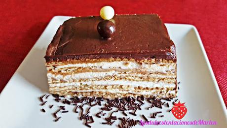 Tarta de Galletas y Café con Baño de Chocolate