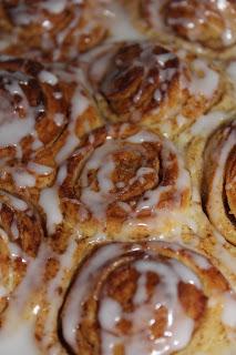 Rollitos de canela (cinnamon rolls)