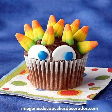 decoracion de cupcakes para niños colores