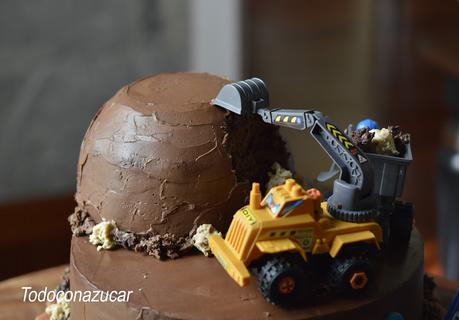 TARTA JUGUETE DE ZANAHORIA Y CHOCOLATE (CHOCOLATE CARROT CAKE)