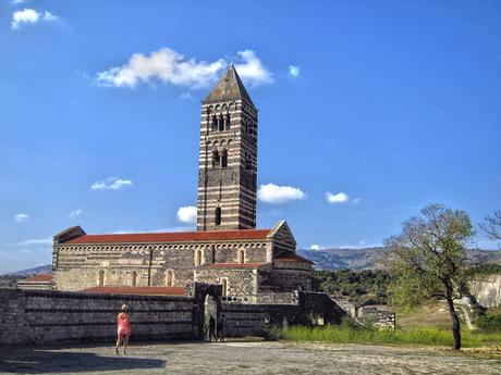 CERDEÑA  (DIA 3:  BOSA E IGLESIAS ROMÁNICAS)