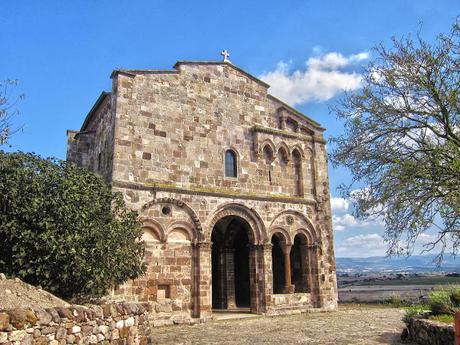 CERDEÑA  (DIA 3:  BOSA E IGLESIAS ROMÁNICAS)