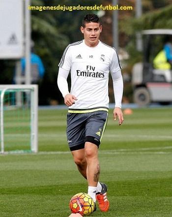 imagenes de jugadores de futbol de colombia james