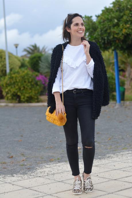 black-white-yellow-outfit