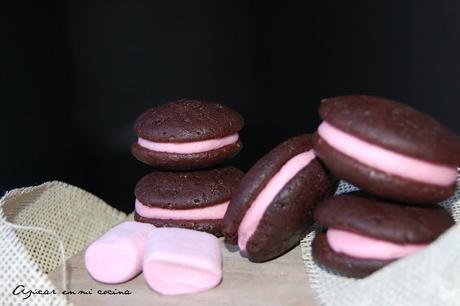 Woopies de chocolate y crema de nubes