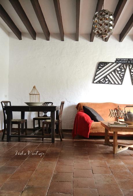 ANTES Y DESPUÉS DE UNA ZONA DE LA SALA DE ESTAR: COMPOSICIÓN DE CUADROS