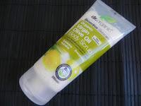 Reseña doble: Exfoliante de rostro (Amie) y de cuerpo (Dr. Organic)