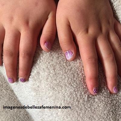 Cuatro imagenes con diseños de manicure y pedicure para ...