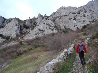 Aciera-La Chera-Las Texeras-Cutu l'Oso-Las Duernas-Llamparapólvora-Mantiegu-Cualarena