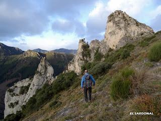 Aciera-La Chera-Las Texeras-Cutu l'Oso-Las Duernas-Llamparapólvora-Mantiegu-Cualarena