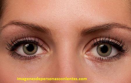 Imagenes de lentes de contacto verdes o lentillas de colores - Paperblog