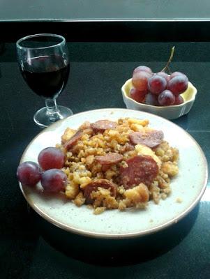 Migas con chorizo y tocino