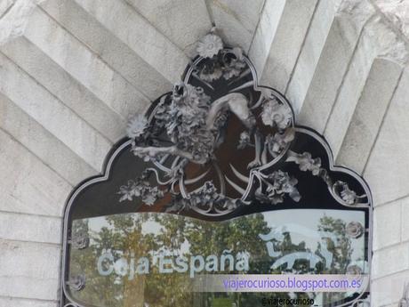 El Legado de Gaudí fuera de Cataluña: La Casa Botines o el Dragón de León (Parte 1/3)