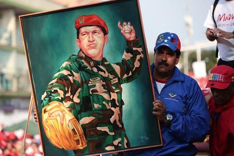 ¡MIRAFLORES, ESTÁ COMO PALO É GALLINERO!!!