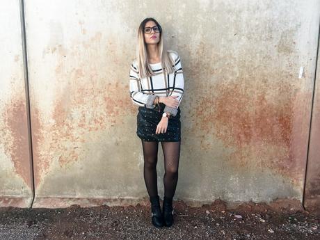 PLAIDS AND TACK PLAIDS AND TACK