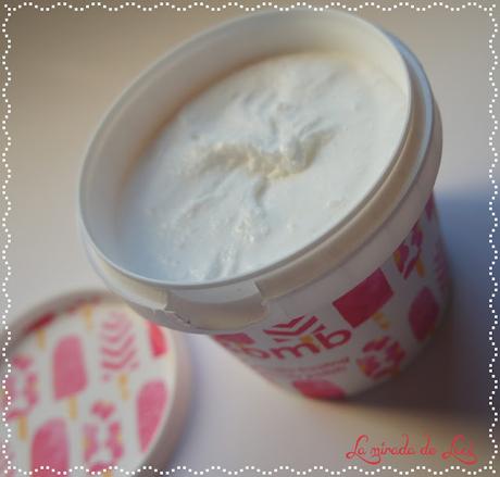 BOMB COSMETICS, exfoliante corporal Vanilla Frosting.