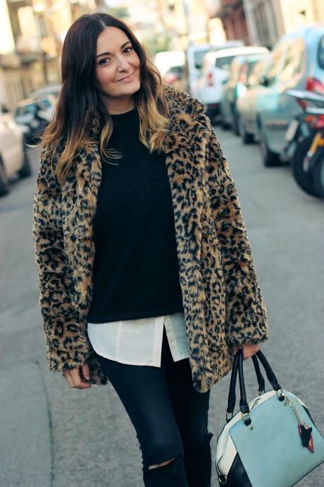 Como combinar un abrigo con estampado leopardo