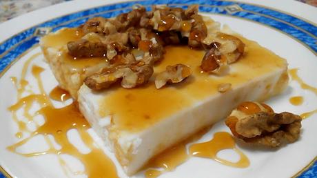 (Receta Fitness) Queso fresco 0% con nueces y miel