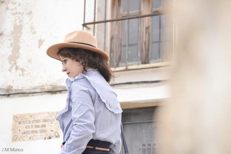 COLABORANDO CON DRESSLILY. CAMISA BORDADA