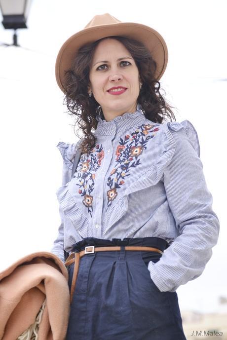 COLABORANDO CON DRESSLILY. CAMISA BORDADA