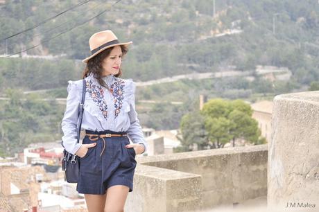 COLABORANDO CON DRESSLILY. CAMISA BORDADA