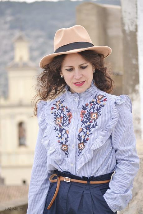 COLABORANDO CON DRESSLILY. CAMISA BORDADA