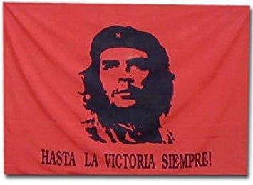 Cubano de la Pequeña Habana protesta contra Trump con bandera del Ché Guevara