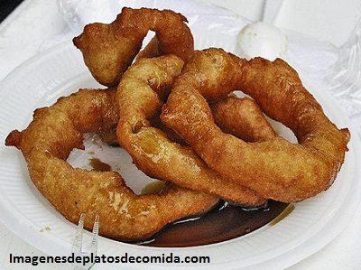 postres tradicionales del peru picarones