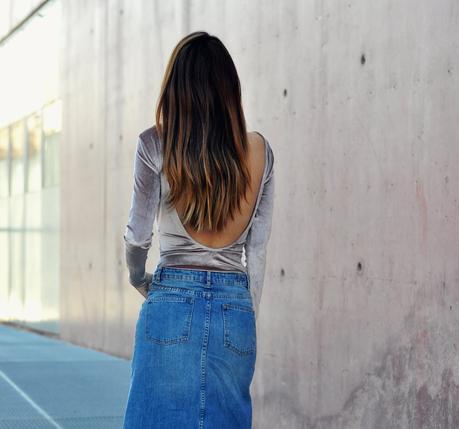 BODY DE TERCIOPELO + FALDA MIDI DENIM