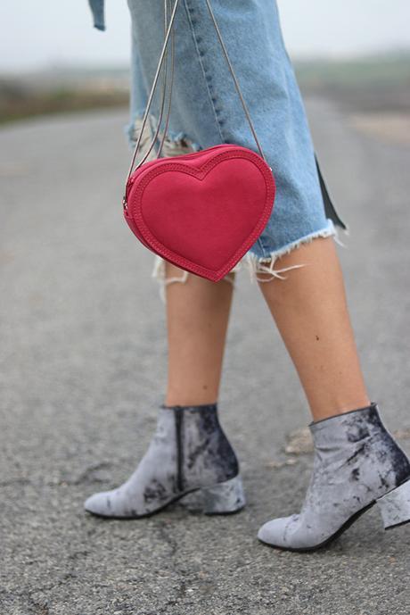 VELVET BOOTS VELVET BOOTS