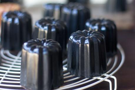 cannelés de Bordeaux. Canelés de Burdeos.