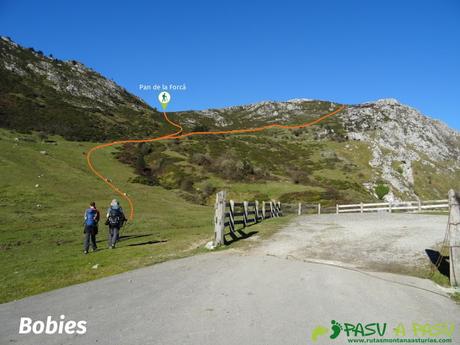 Majada y aparcamiento en Bobies