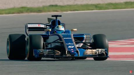 El C36 de Sauber ya rueda en el circuito de Barcelona