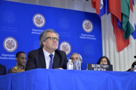 Cuba prohíbe la entrada al Secretario General de la OEA