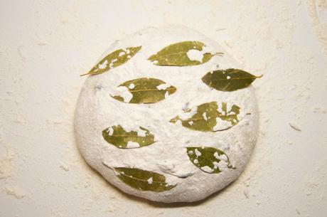 Pan de aceitunas negras y tomillo Pan de aceitunas negras y tomillo