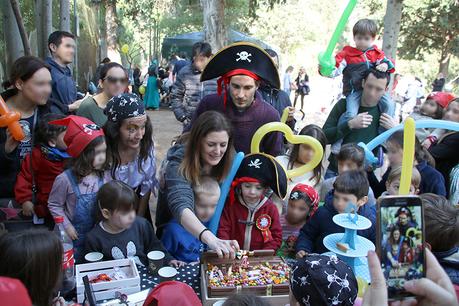 Una fiesta de piratas en el parque para celebrar los 4