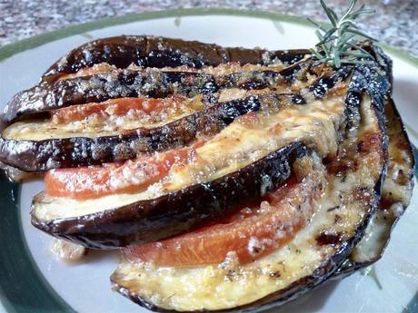 Berenjenas al horno con tomate y mozzarella - Melanzane al forno con pomodoro e mozzarella - Baked aubergine tomato and mozzarella recipe