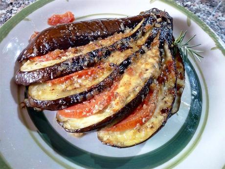 Berenjenas al horno con tomate y mozzarella - Melanzane al forno con pomodoro e mozzarella - Baked aubergine tomato and mozzarella recipe