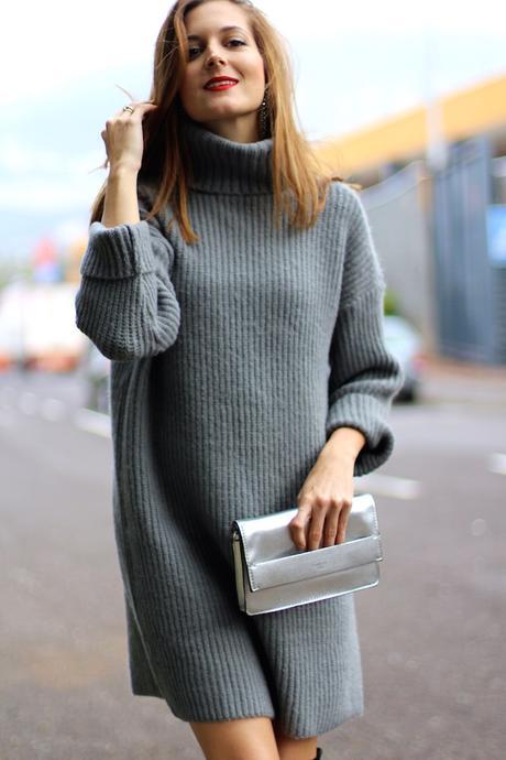 KNIT DRESS