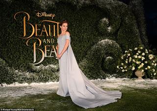 Emma Watson lució elegante para el estreno de “La Bella y la Bestia” #Cine #Peliculas