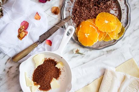 tartitas de hojaldre Rollitos dulces de naranja y chocolate rollitos de canela recetas faciles recetas delikatissen postres con hojaldre y chocolate hojaldre con chocolate y naranja espirales de hojaldre cinnamon rolls bollería casera 