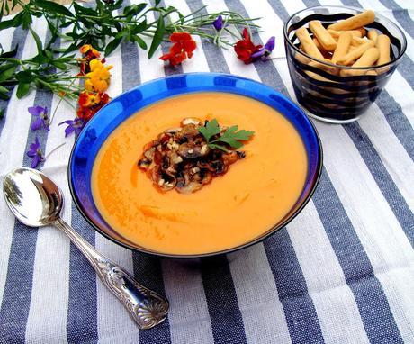 Crema de calabaza con tomate Crema de calabaza con tomate