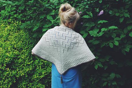 2566.- Hot right now ravelry Andrea Mowry