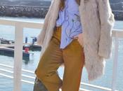 Camisa bordada pantalon croppped banda lateral