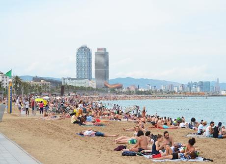Un poco de mar: Sábado en Sitges, Domingo en Barceloneta