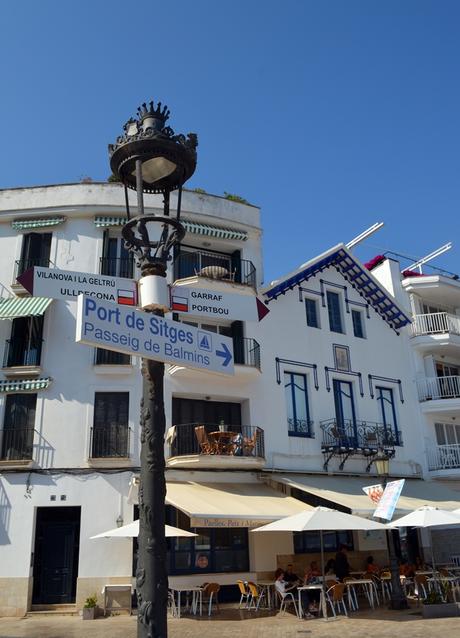 Un poco de mar: Sábado en Sitges, Domingo en Barceloneta