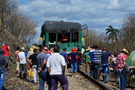 ¡URGENTE! 6 muertos y unos 50 heridos en accidente ferroviario en Cuba