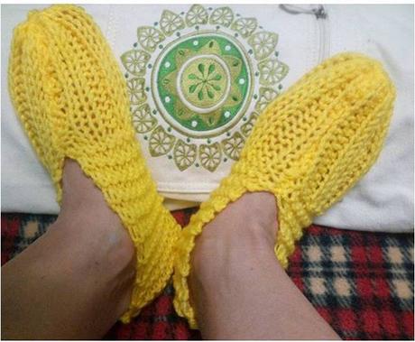 Un review de slippers tejidos con dos agujas (A knitted slippers review)